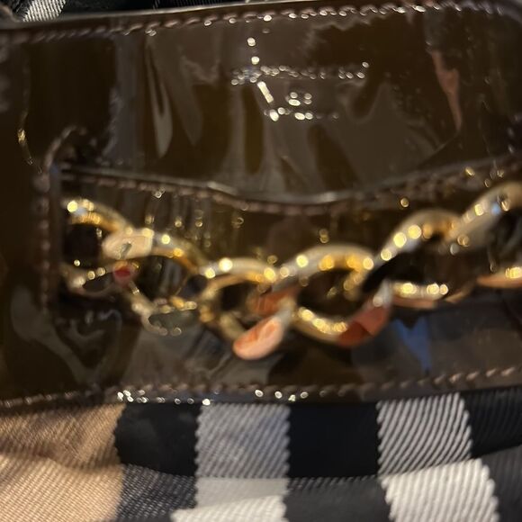 BURBERRY Prosum Brown Patent & Plaid Canvas Chain Link Shoulder Bag - Picture 10 of 11